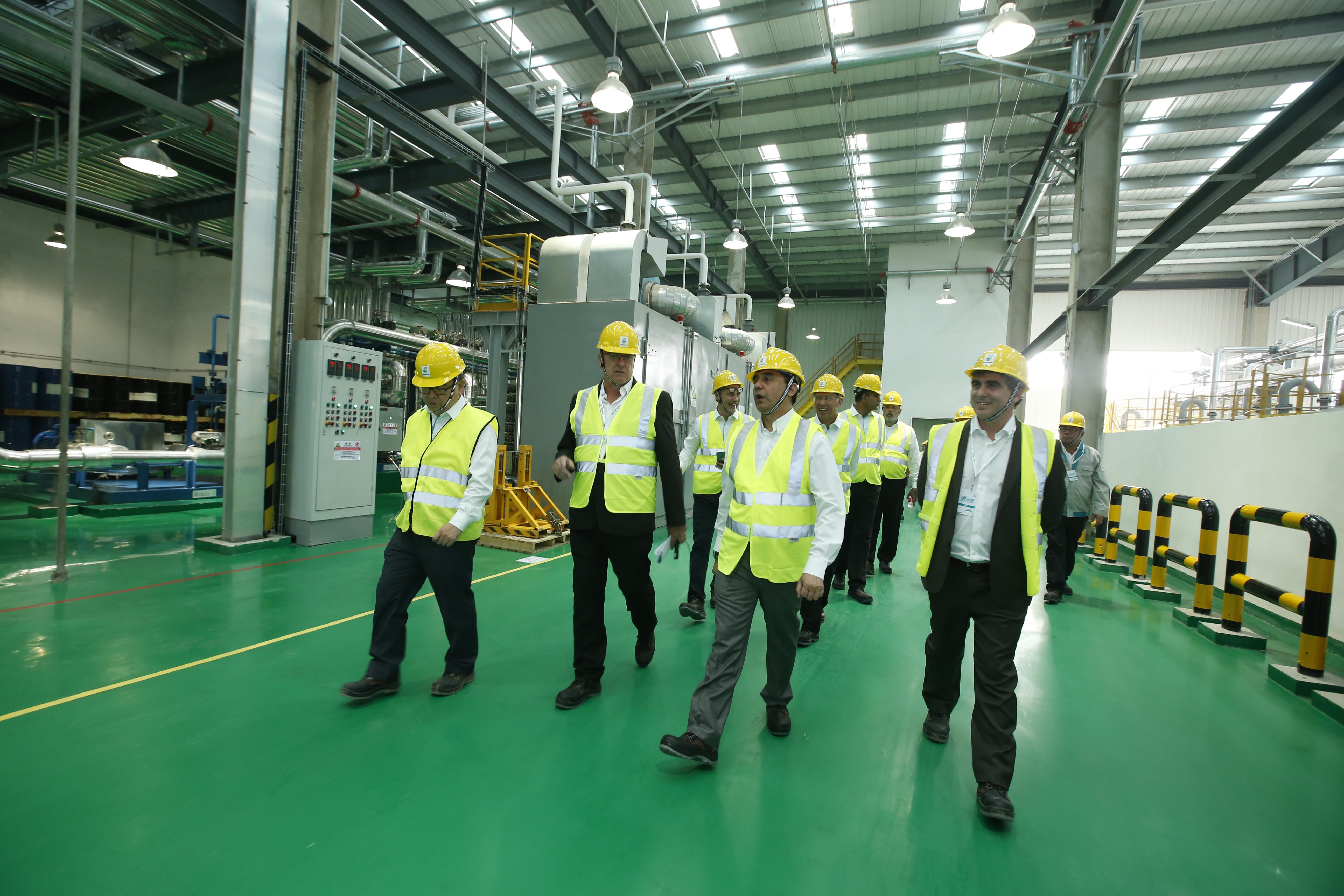 L2-PETRONAS_Picture_2