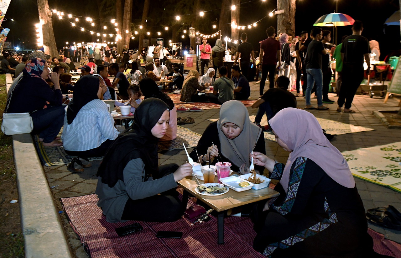 CAR FOOD SAHUR