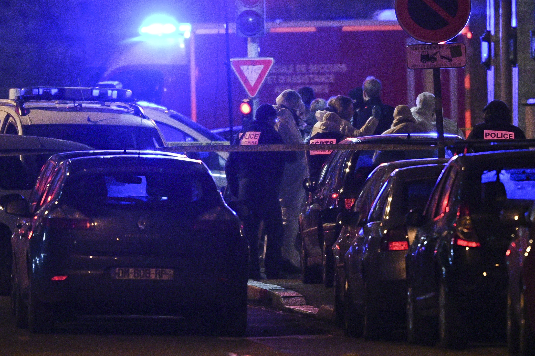 TOPSHOT-FRANCE-ATTACK-IS