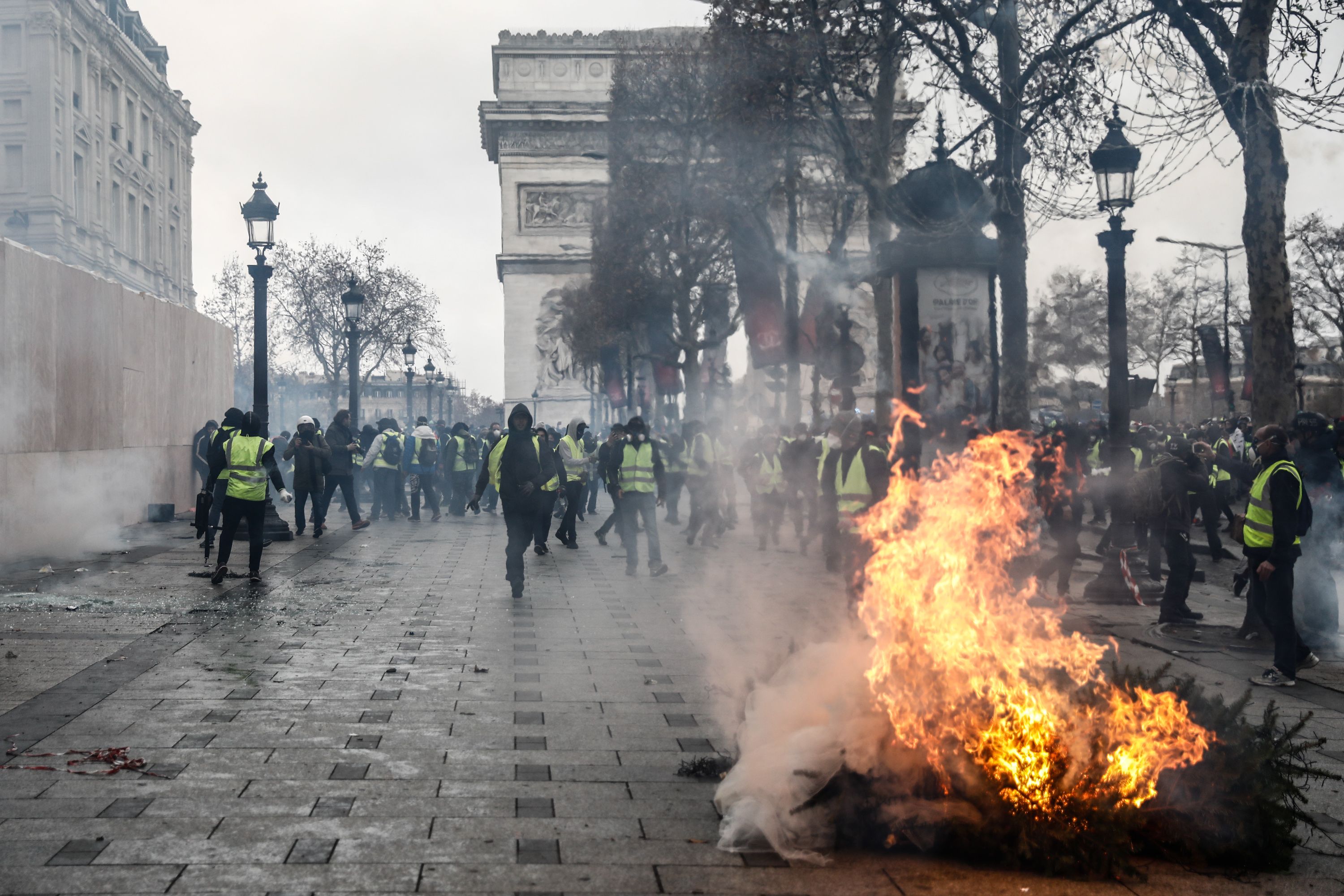 TOPSHOT-FRANCE-POLITICS-SOCIAL-DEMO