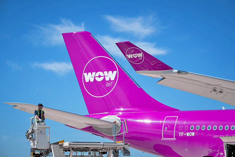 FILES-ICELAND-ECONOMY-TRANSPORT-AIR-AIRLINE-WOW