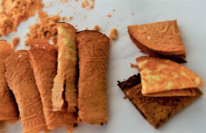 KUIH KAPIT TRADISIONAL