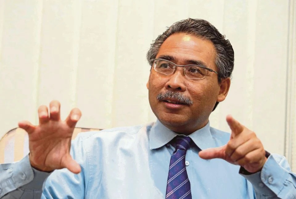 Prof Azmi Hassan