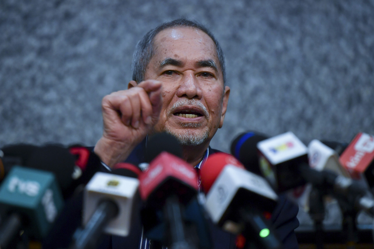 DATUK SERI DR WAN JUNAIDI TUANKU JAAFAR