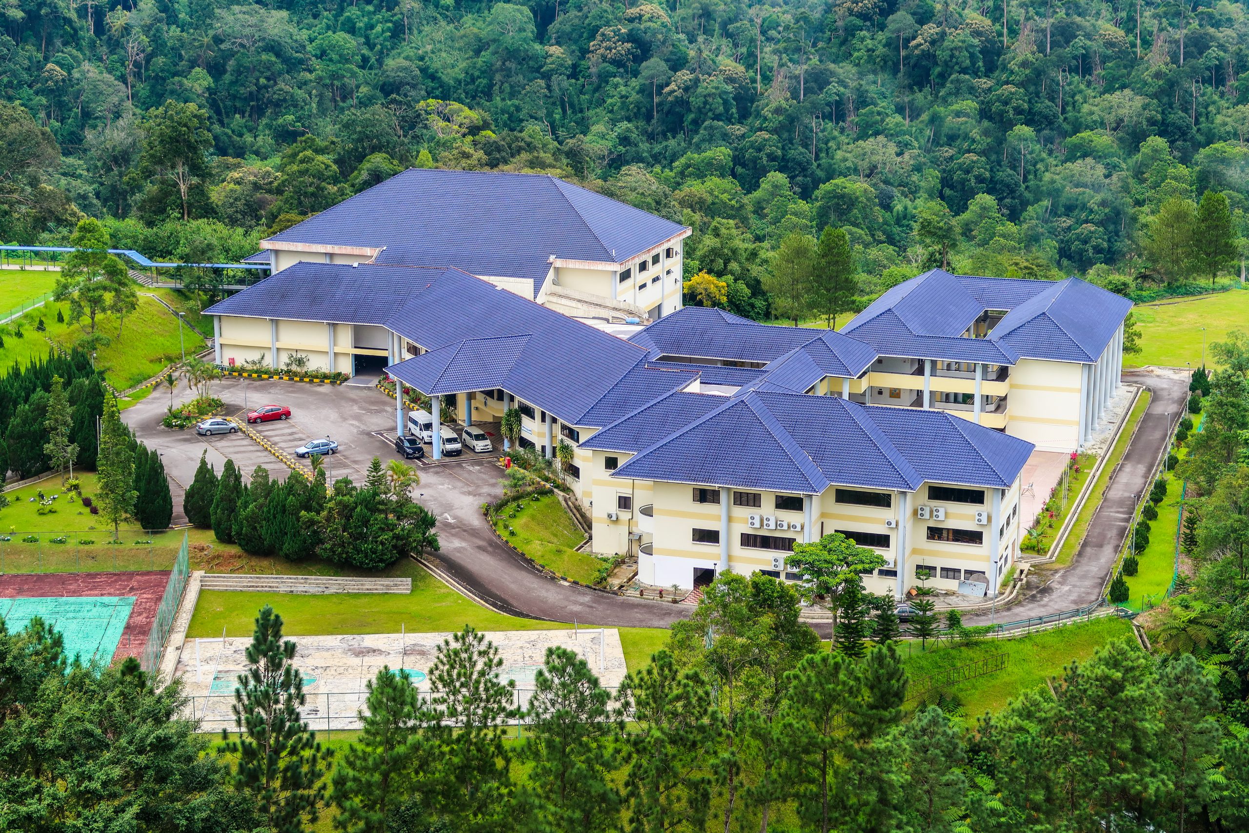 Highlands International Boarding School (HIBS)