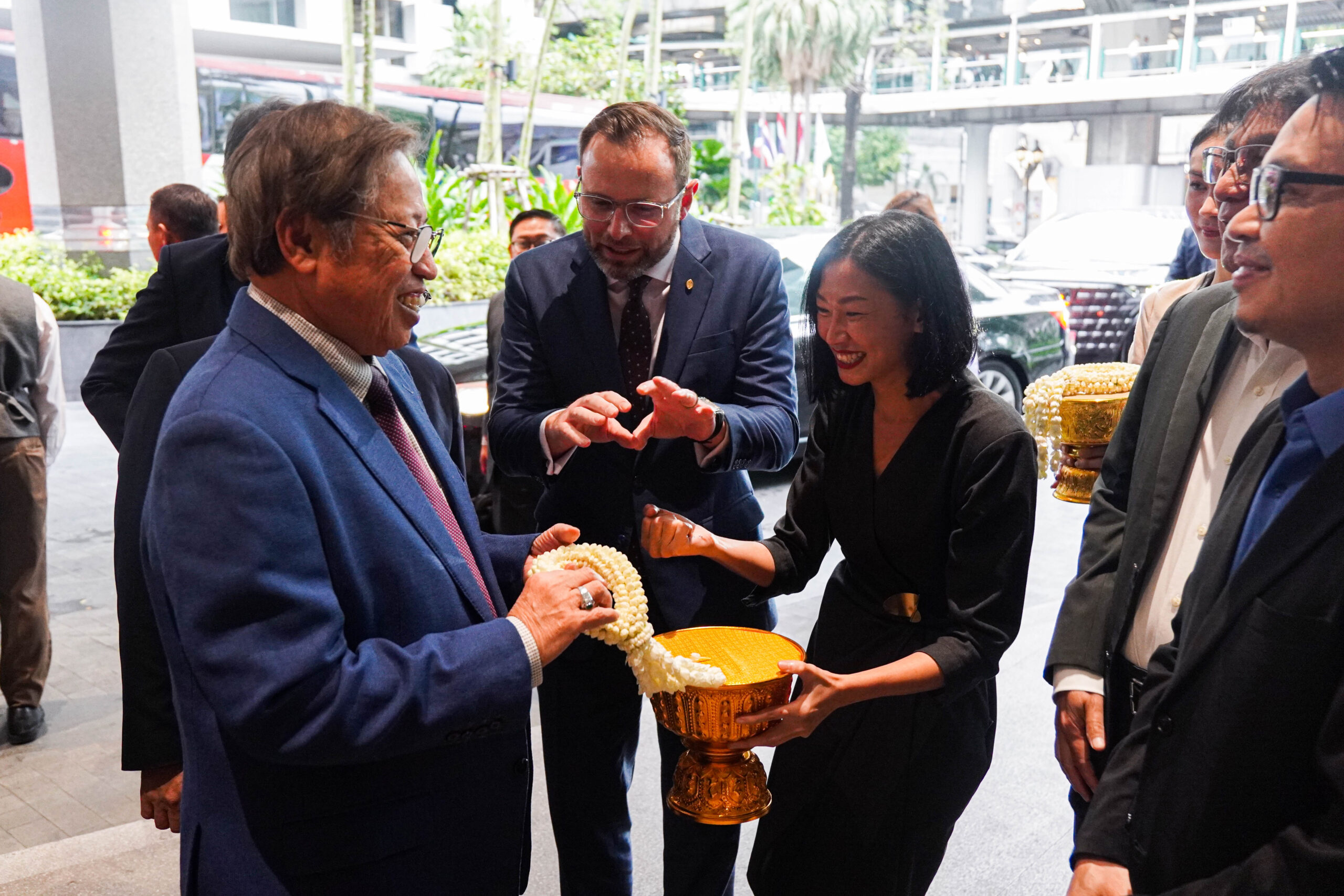 BKK- premier arrival-1605-shc 1