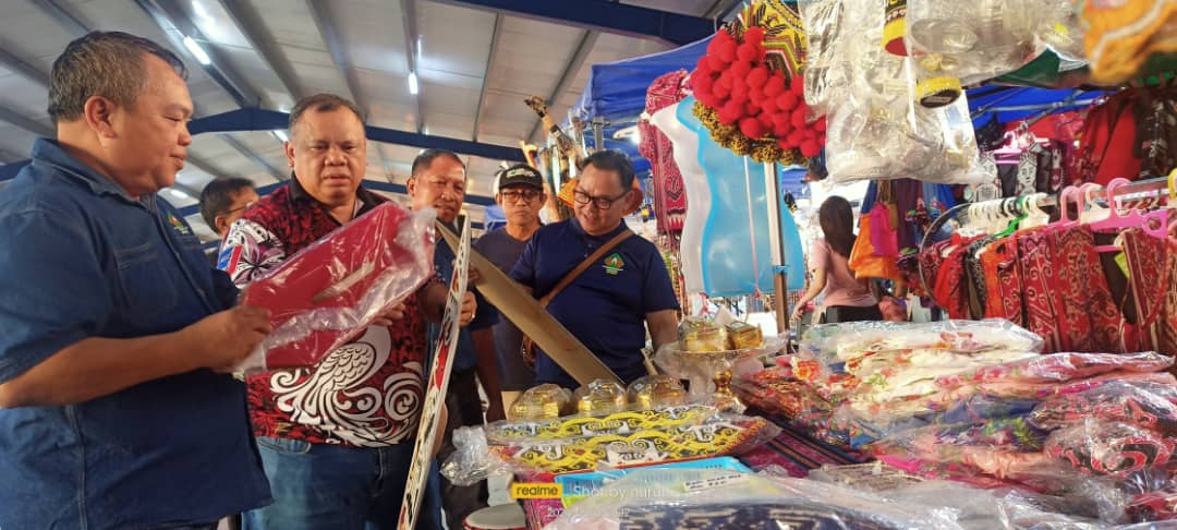 BTU-thwaites dayak-9405-ant-2
