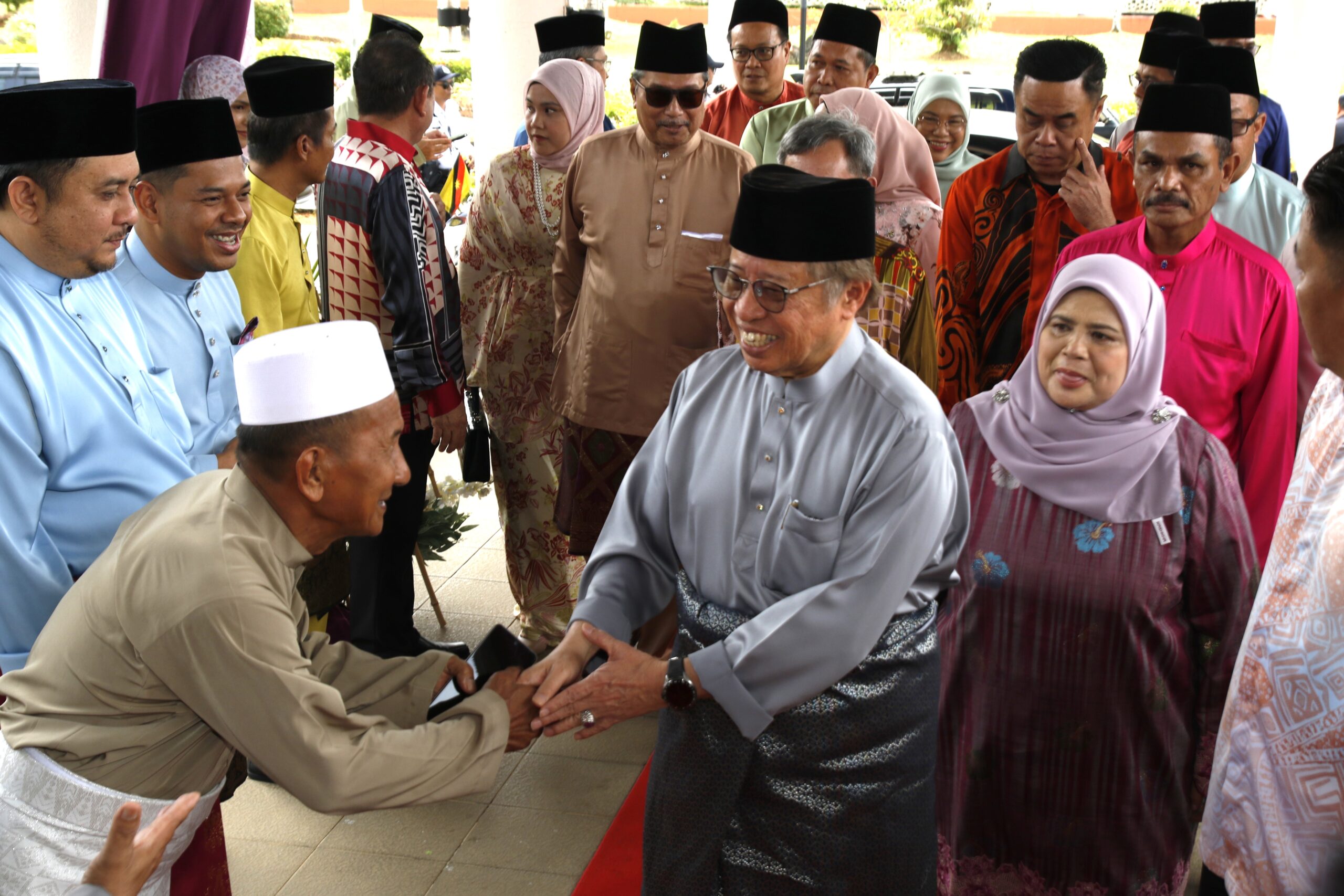 SS & KCH-premier samarahan-2004-gb (1)