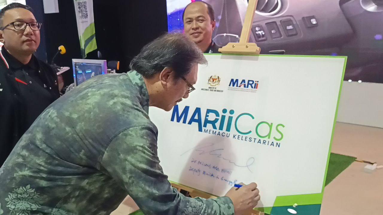 KL-Hazland MARii-0905-fk-1