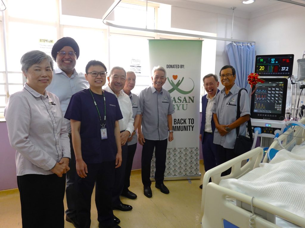 Yayasan OBYU donates ventilators to SGH critical care unit