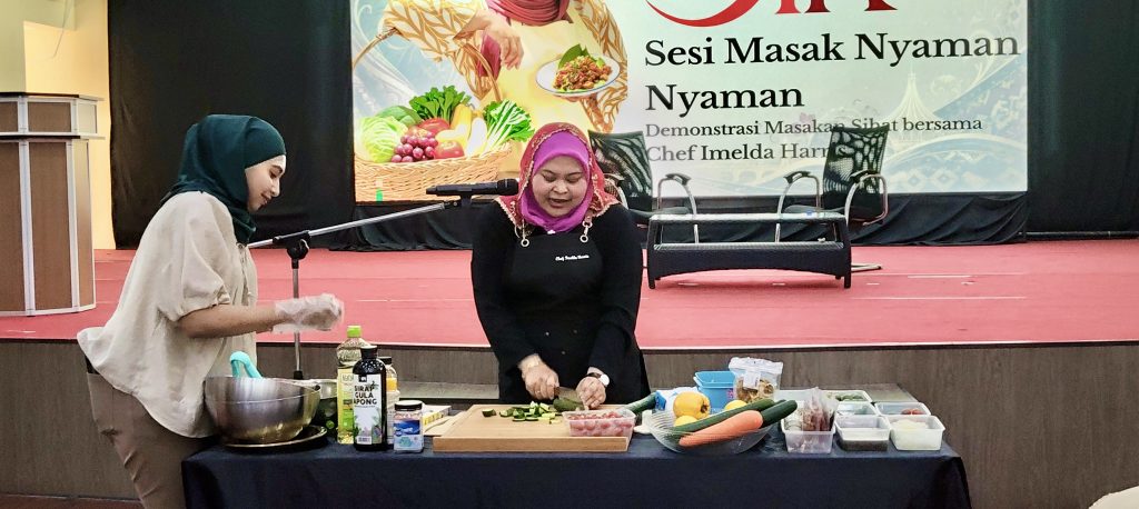 Keringkam Kenyalang – Weaving women together