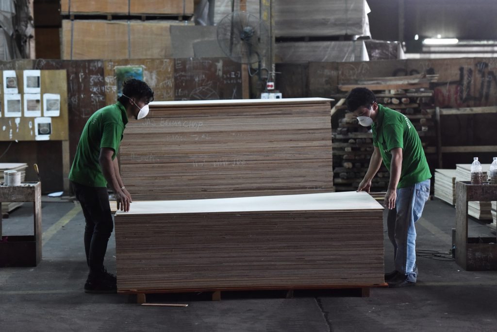 US raises hardwood imports, cuts plywood, flooring