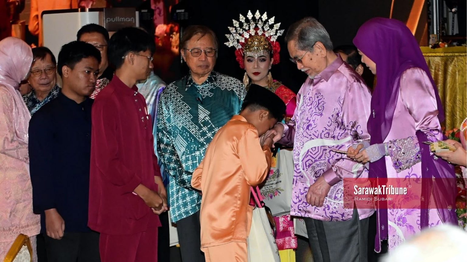Recipiants 150 Welfare Recipients Receive Aid At TYT Birthday Reception | Sarawak ...