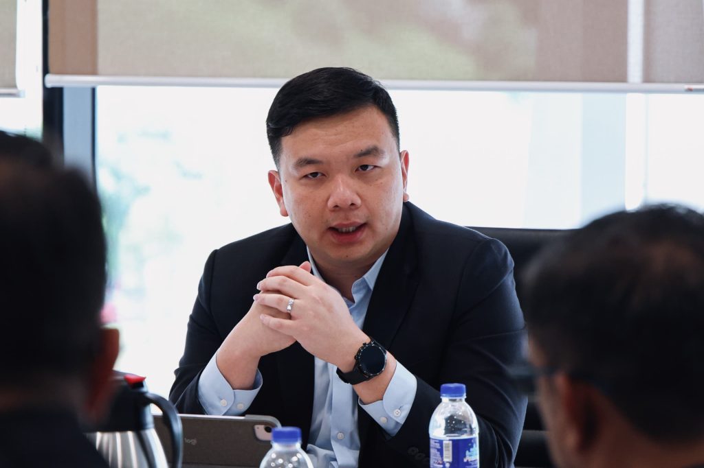 Putrajaya urged to do more for heli crash families