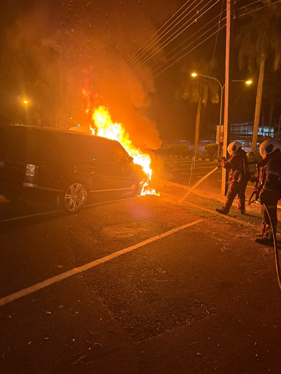 Fire destroys Range Rover’s engine compartment