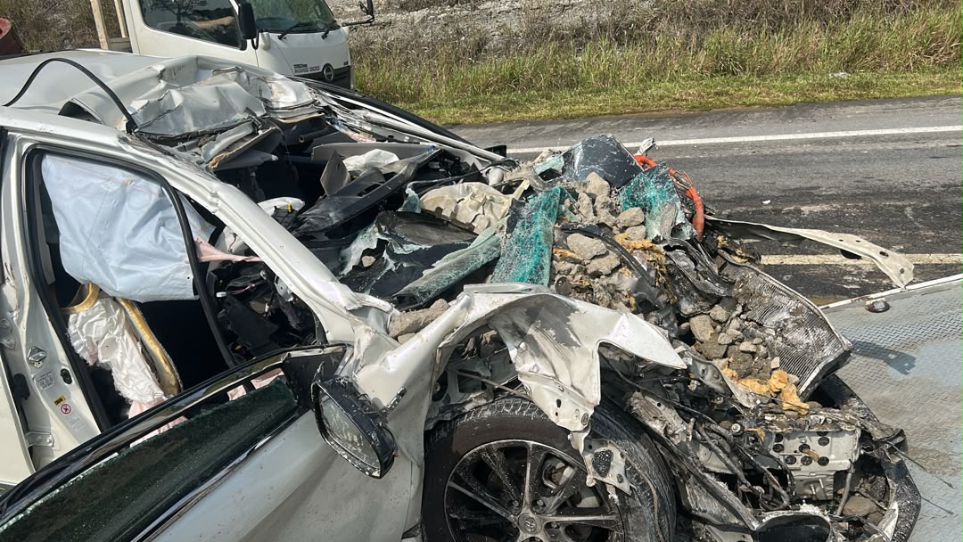 Woman dies after car collides with lorry on Pan Borneo Highway